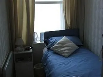 Whiteways Hotel 2*